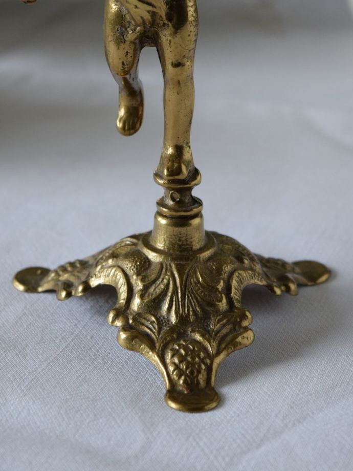 英国のアンティークのキャンドルスタンド、真鍮製のオシャレな燭台(m