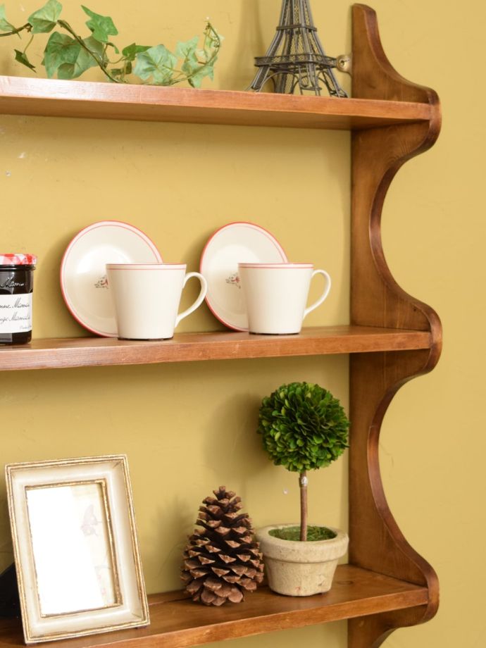 英国アンティークのおしゃれな飾り棚、オールドパイン材のウォール