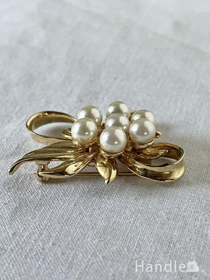 パールが付いたおしゃれなブローチ、イギリスから届いたビンテージ