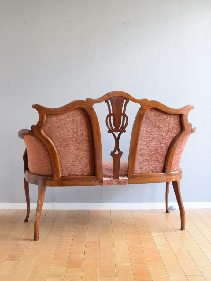 英国アンティークの美しいセティ、 象嵌細工が美しいマホガニーの