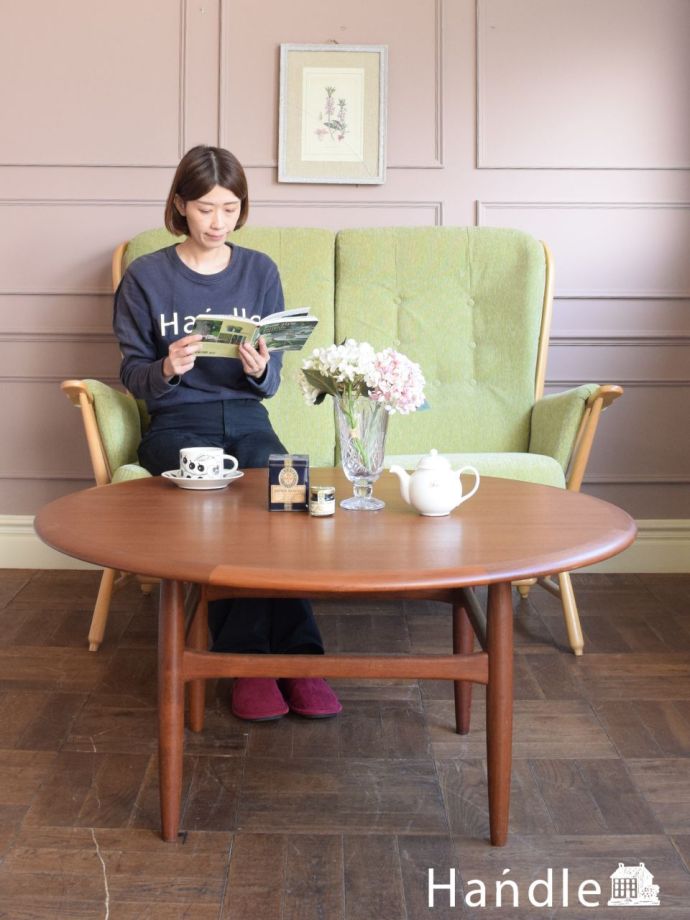 ビンテージのコーヒーテーブル、シンプルなデザインがかっこいいロー