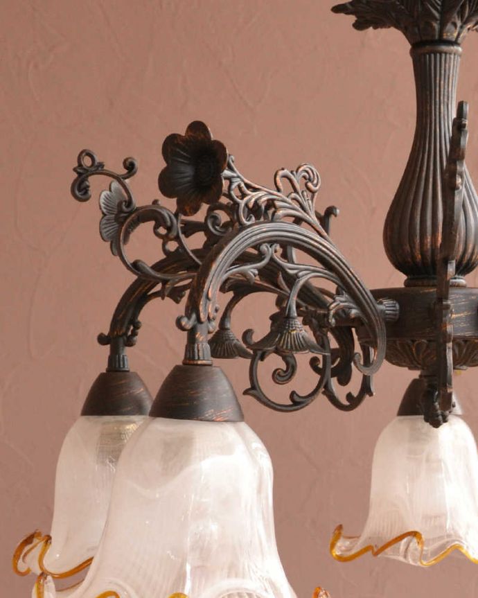 アンティーク風のシェード付きシャンデリア(5灯)（E17電球付）(cr-505