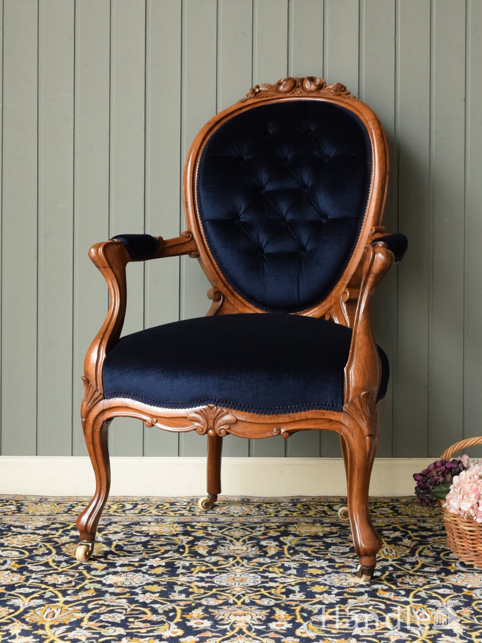 英国アンティークの書斎ができる、カッコいいデスクチェア