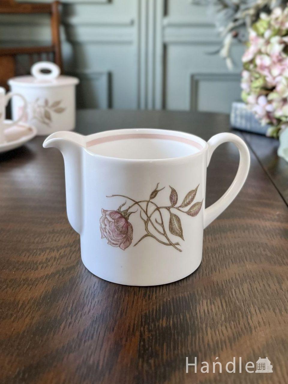 ロイヤルアルバート社の食器、勿忘草のメモリーレーンのアンティーク