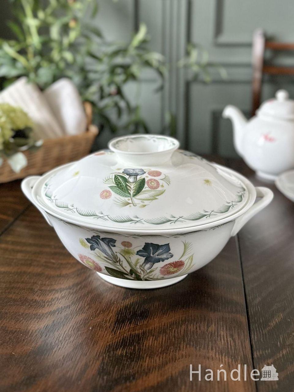 スージークーパー（Susie Cooper）のビンテージ食器、ドレスデン