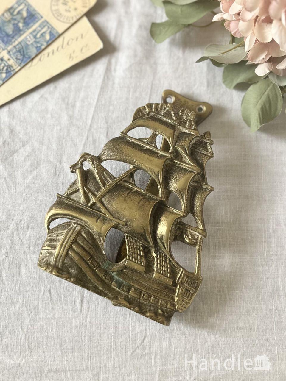 イギリスから届いたアンティークのガラスケース（小物入れ）(pg-3074