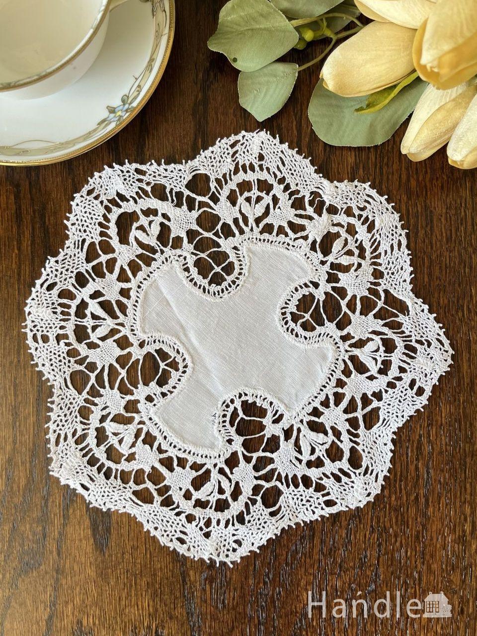 フランスから届いたトーションレース、アンティークのボビンレースの