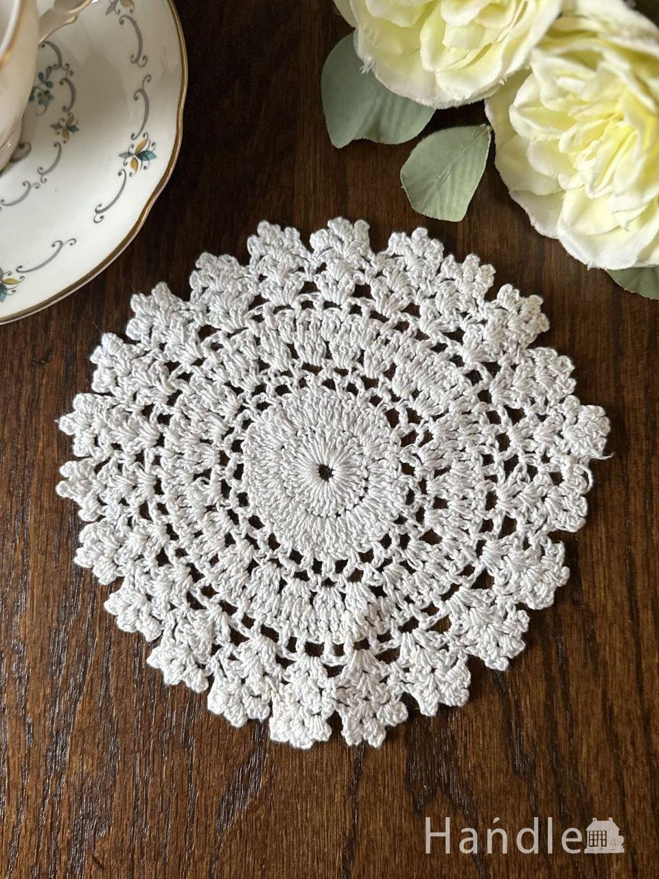 お花模様のクロッシェレースのコースター、フランスから届いた