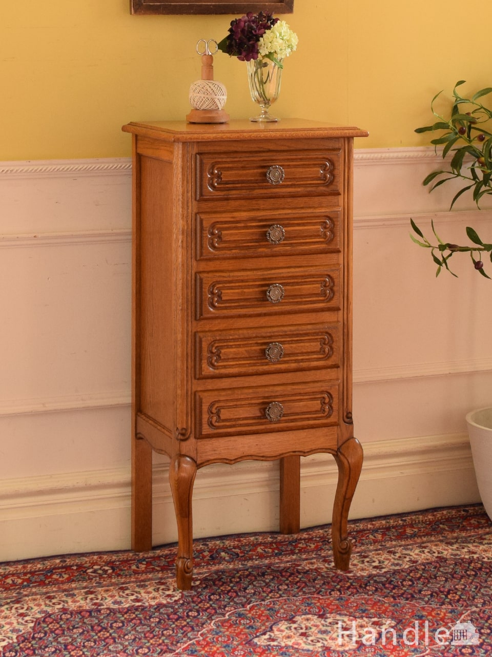 猫足が美しいコンパクトな5段チェスト、フランスの美しいアンティーク