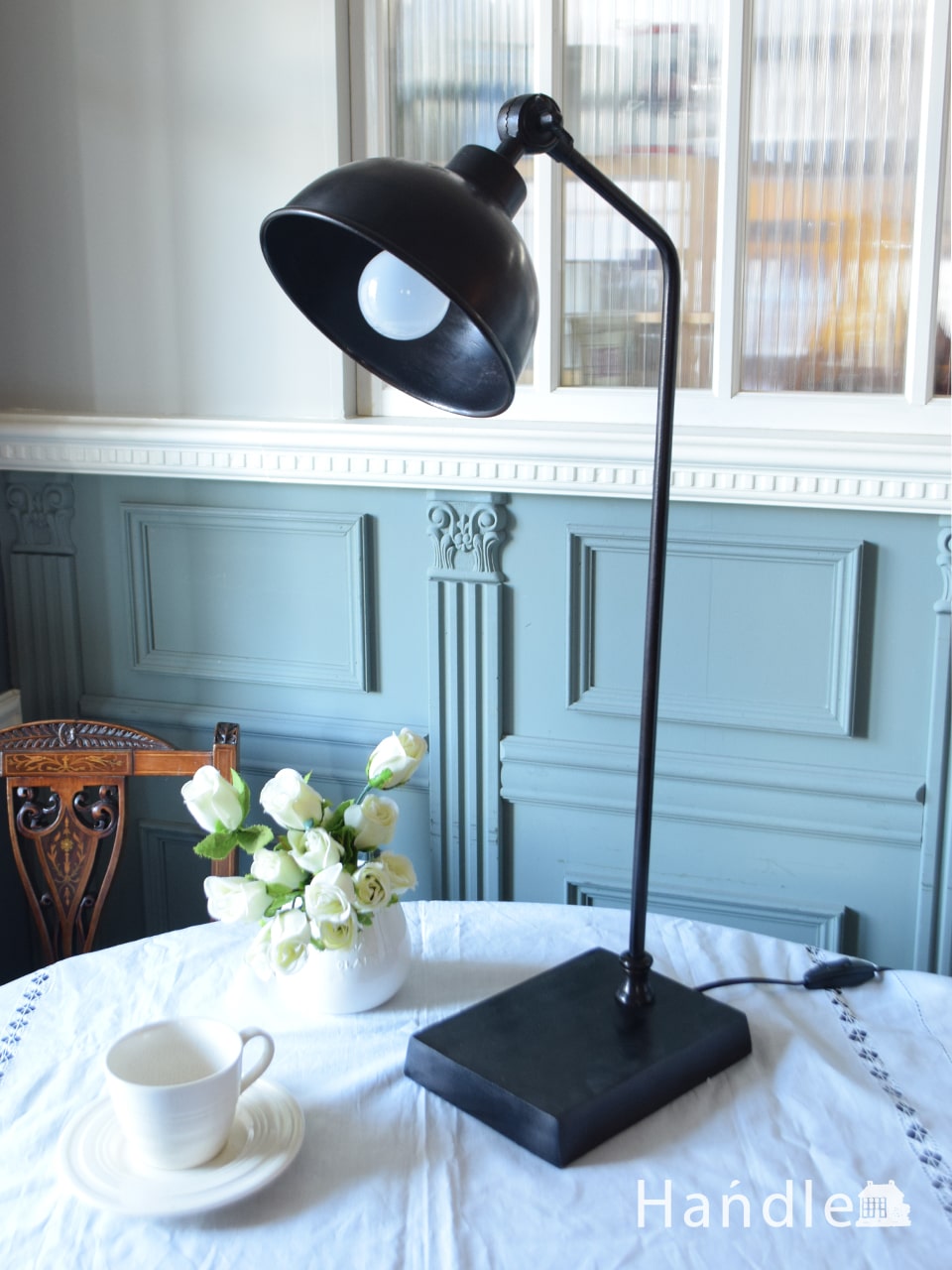 フランスのデスクランプ、コントワール・ドゥ・ファミーユの照明器具