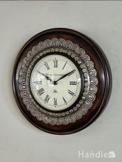 フランスアンティーク調のおしゃれな時計、薔薇とエンジェルの白い