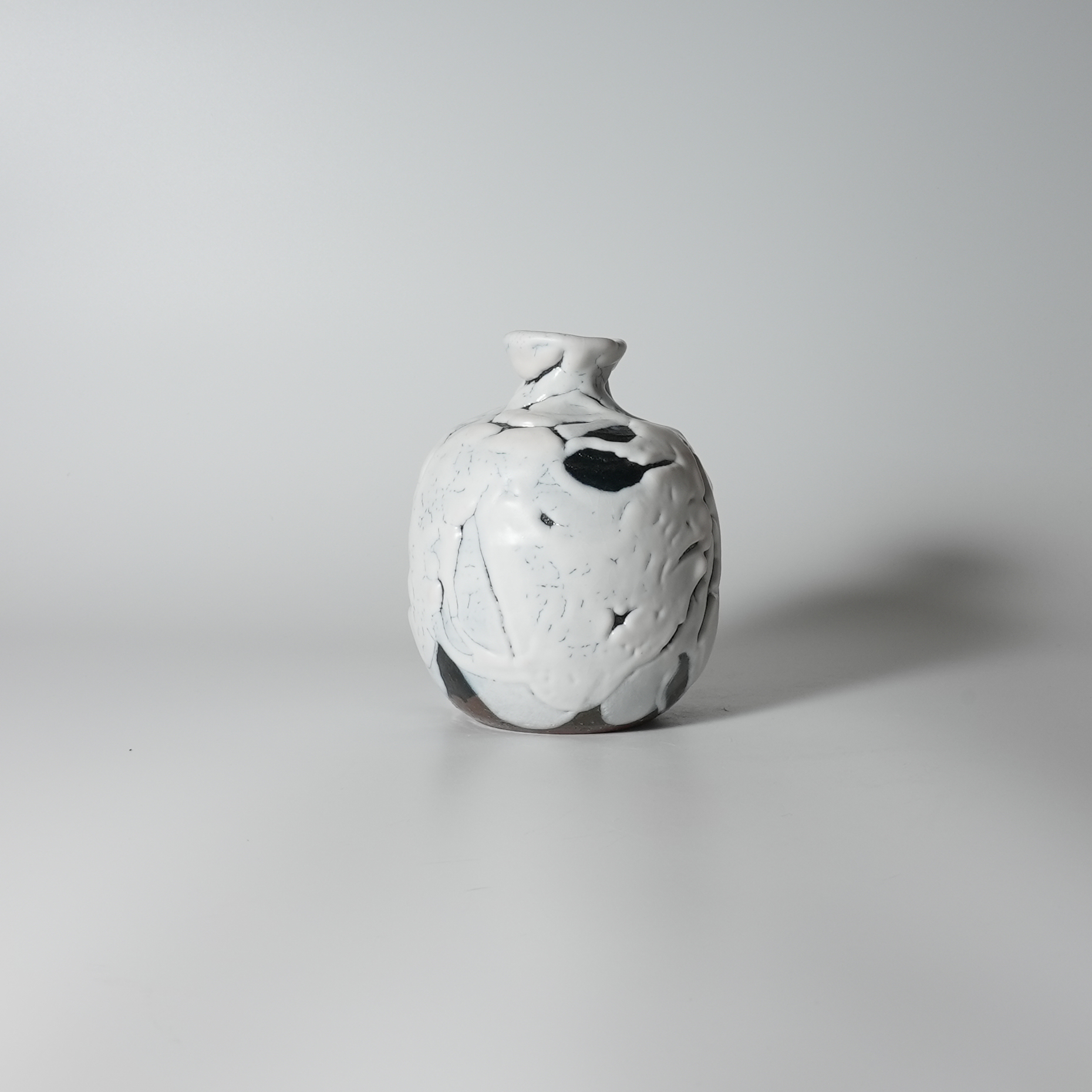 FD40⑦ 萩焼 岡田裕作 萩干支香合 「丑」 共箱 FD40⑦ 萩焼 岡田裕作