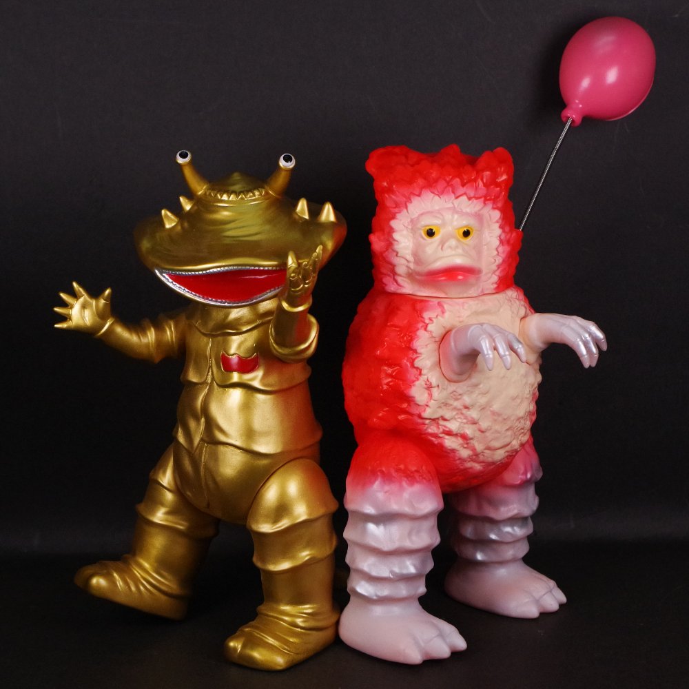 11月4日(月・祝)より販売開始】【ブルマァク】カネゴン(ゴールド)/風船