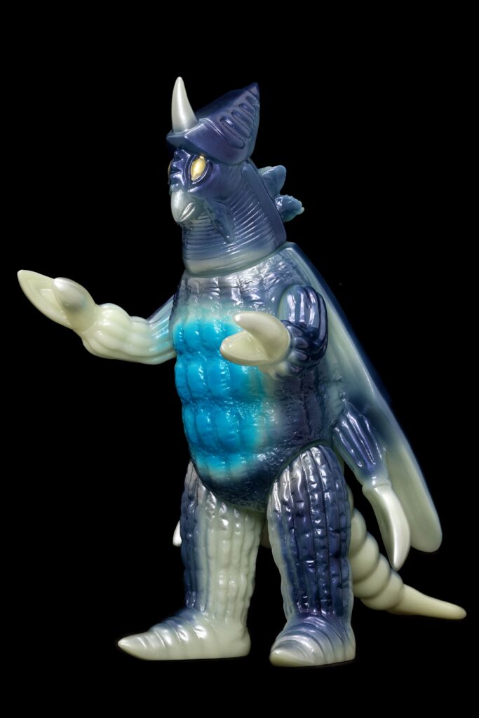 ソフビアイランドホームページで受注販売中】【ブルマァク】ホタルンガ