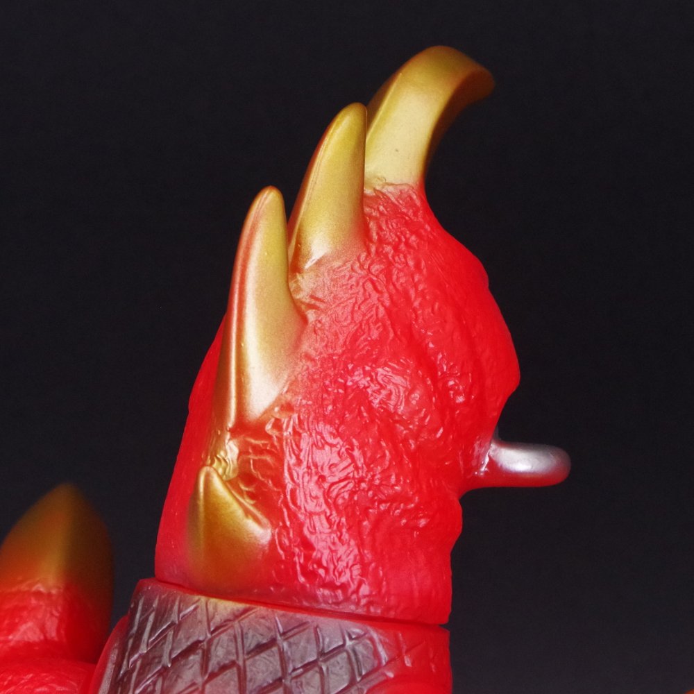 1月24日(金)より受注受付開始】【ブルマァク】ガイガン(レッド)が登場