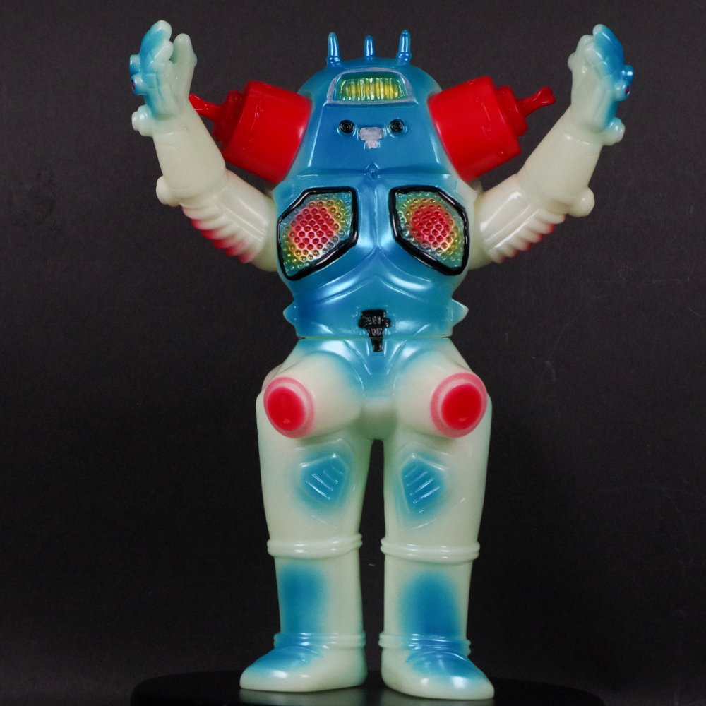 3月9日(日)より販売開始】【ブルマァク】キングジョー(蓄光ブルー)が