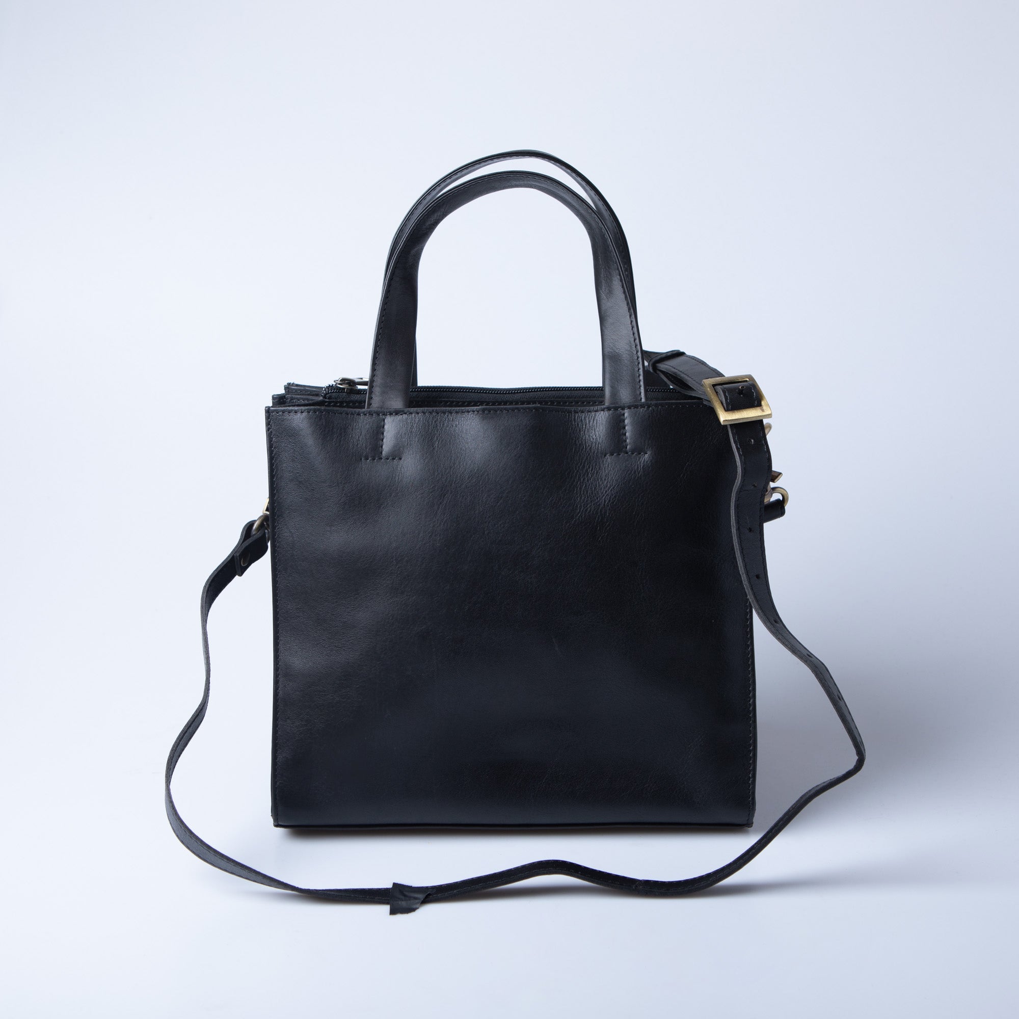 ショルダーバッグ 上質なイタリアンレザー 2Way仕様でおしゃれなレザー