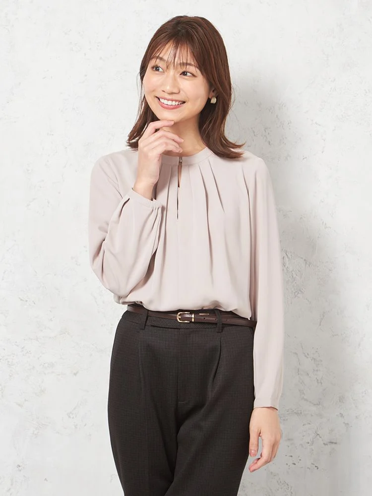 オフホワイト 【ウォッシャブル】ブラウス 長袖 クルーネックプル