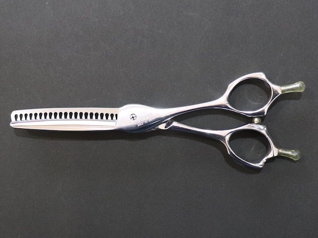 光シザー HIKARI c-evo762 美容師用 理容師用 トリマー用 中古セニング