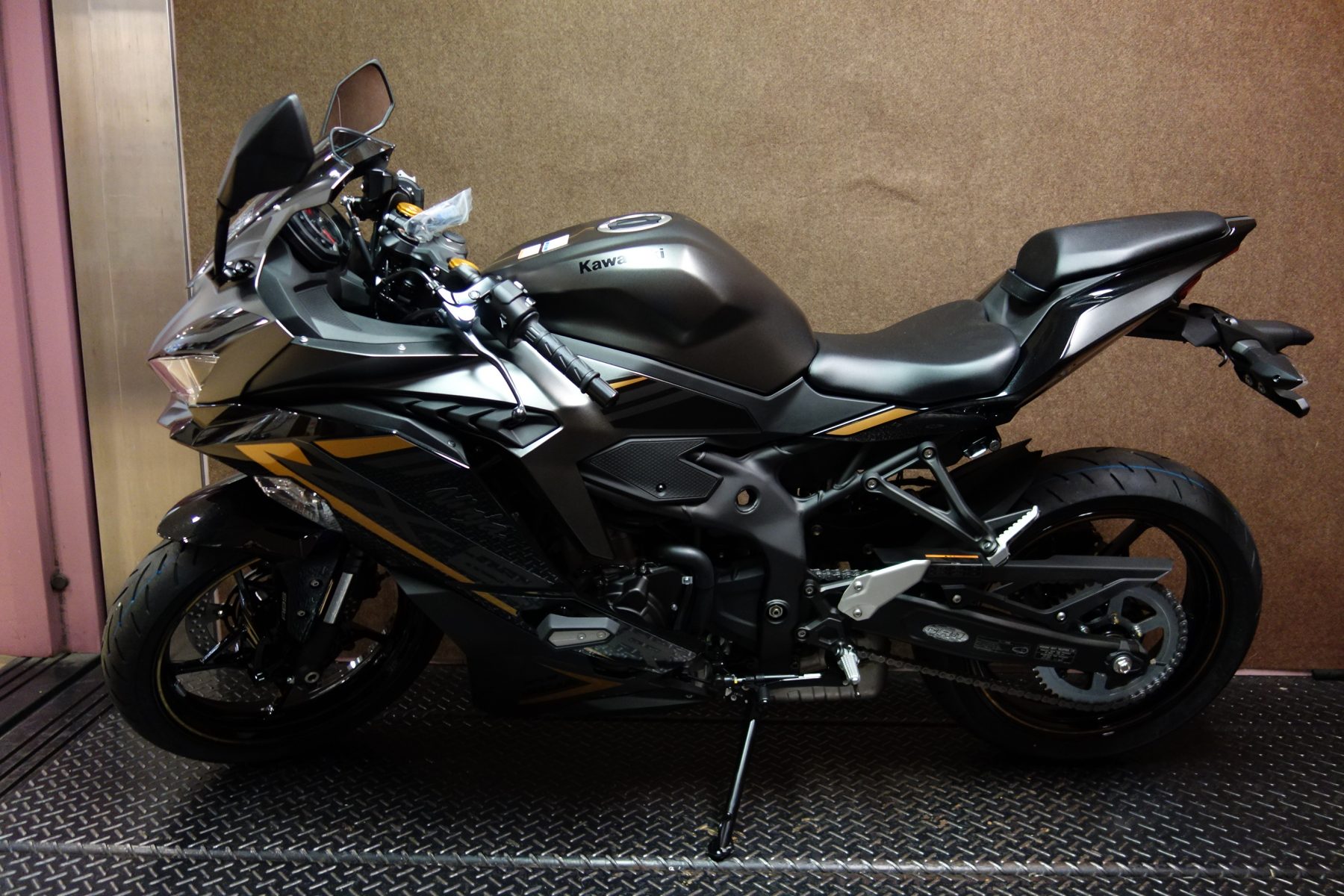 NINJA ZX-25R SE 2022年ﾆｭｰｶﾗｰが入荷！！｜バイク・自転車の購入修理