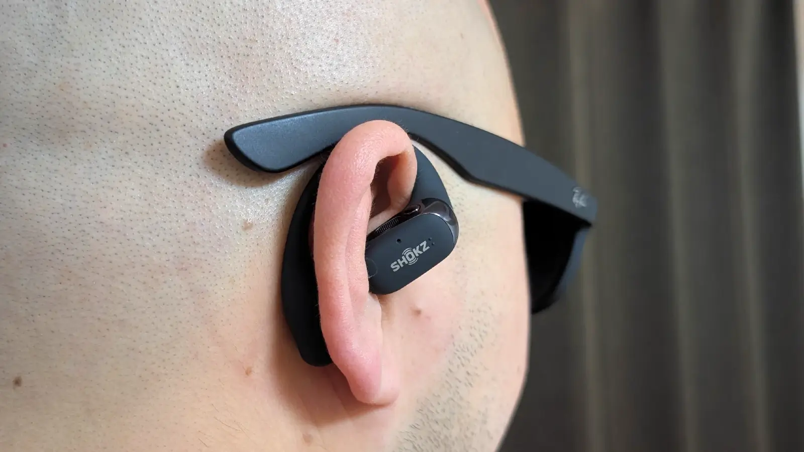 Shokz OpenFit 2 を実機レビュー。快適な装着感と低音が魅力のオープン