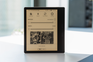 Amazon Kindle Oasis (2019) review: A nonessential e-reader update