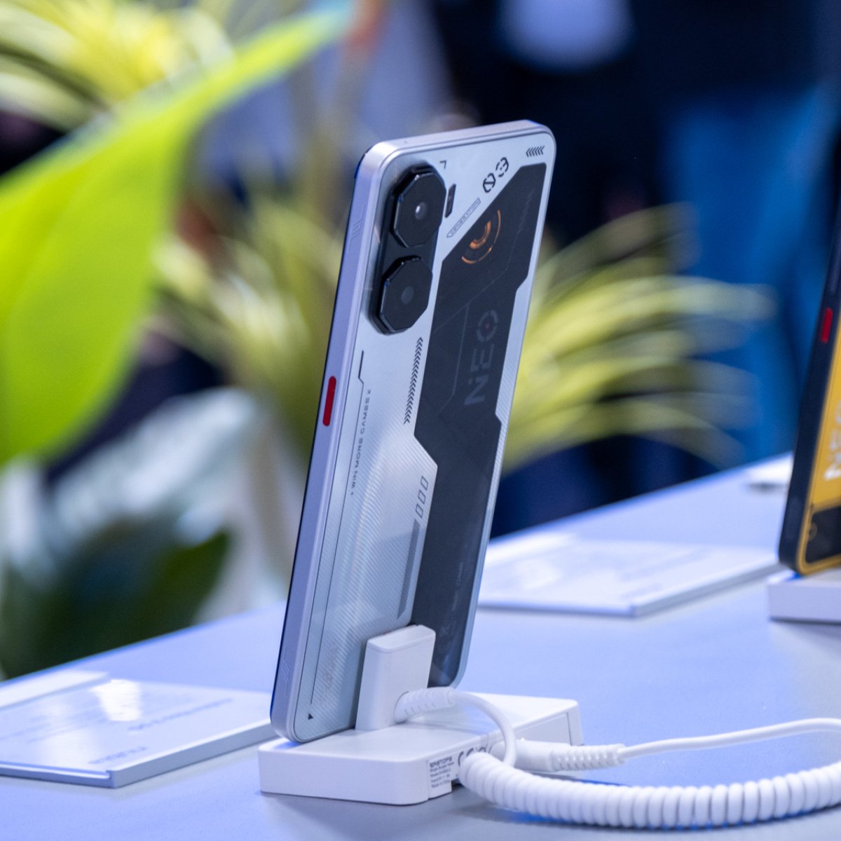 ZTE unveils Nubia Neo 3 series for gamers and Flip 2 foldable at