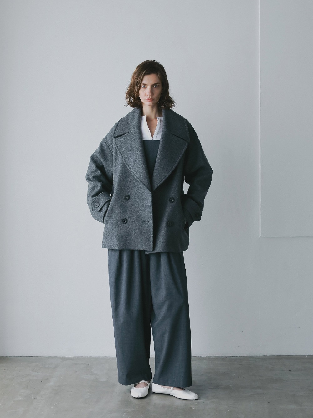 ビッグカラーコート | Coat | HER. Online Store