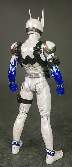 S.H.Figuarts(真骨彫製法)】仮面ライダーエターナル: HERMIT-X