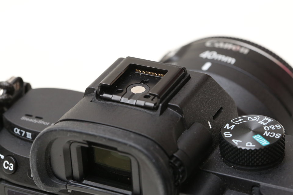 SONY α7IIIにCANONのストロボは使えるか！？マニュアル調光なら