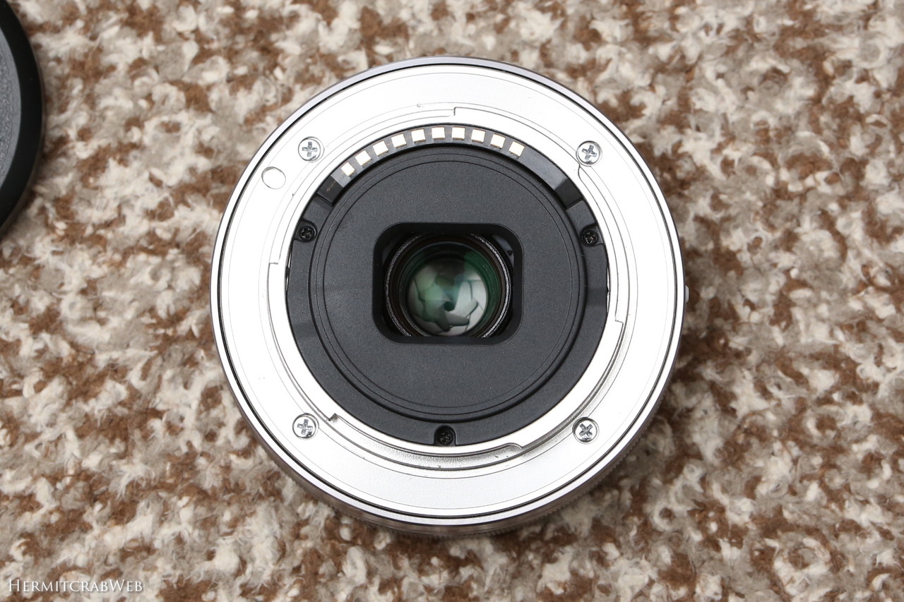 SONY E 16mm F2.8】APS-C用パンケーキレンズ。α5100にマッチするSONY