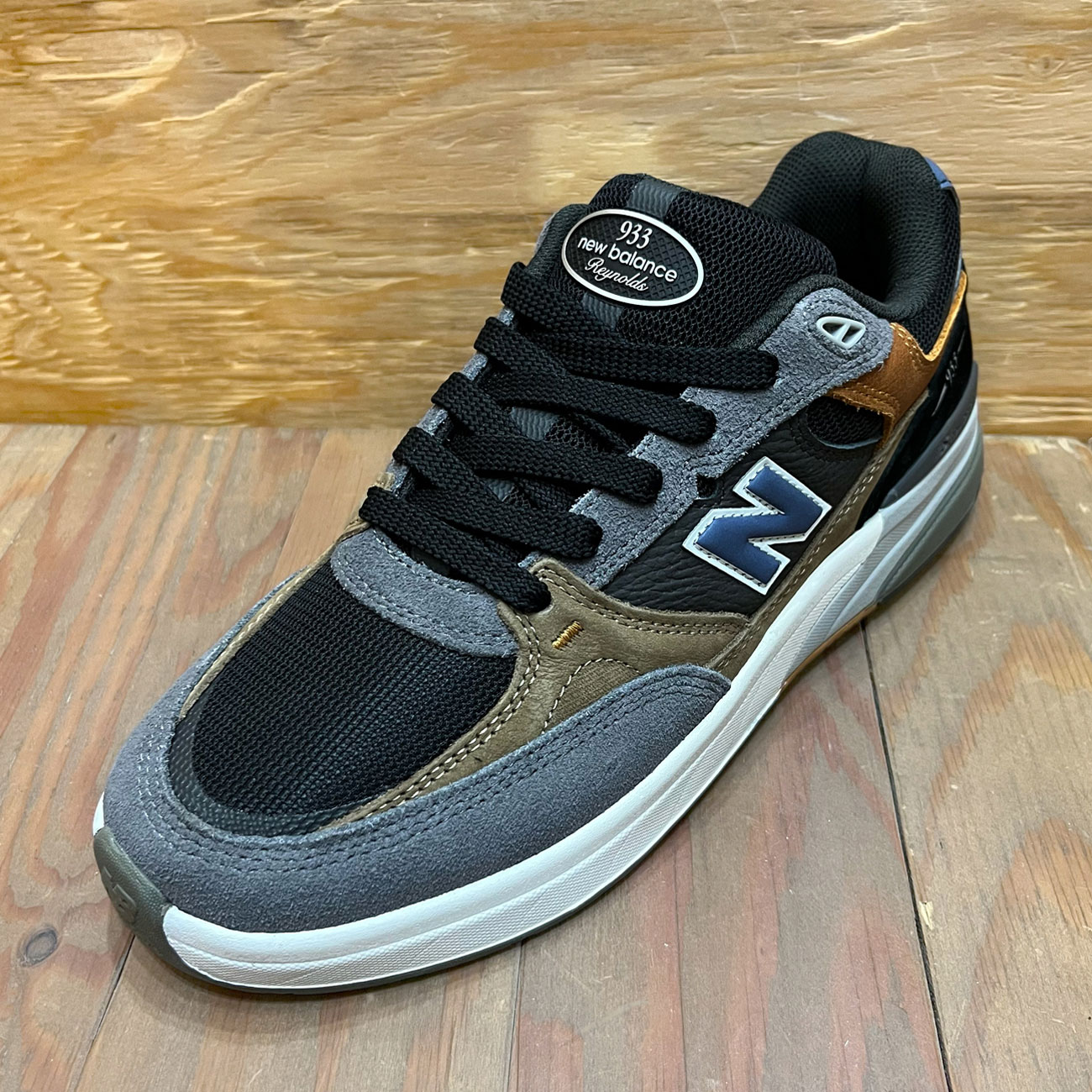 NB NUMERIC ANDREW REYNOLDS 933MLT | 東京のスケートボードショップ