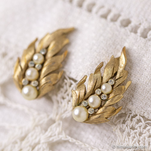 Trifari トリファリ-ゴールド＆パール・リーフ・ヴィンテージ