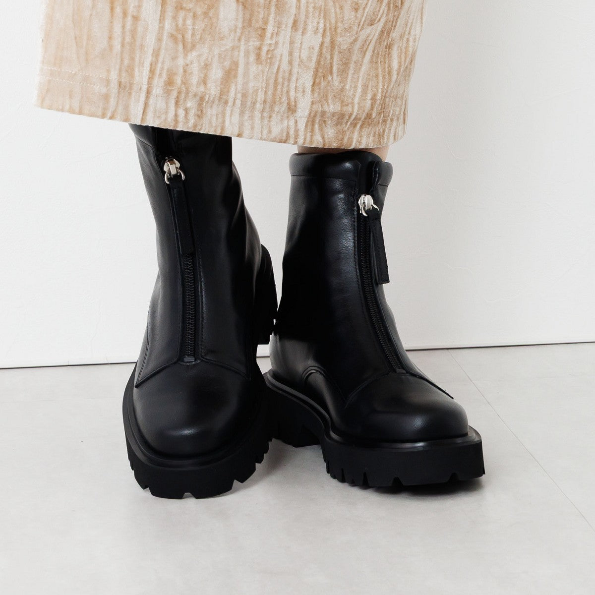 再値下げ】フロントジップブーツ/651409