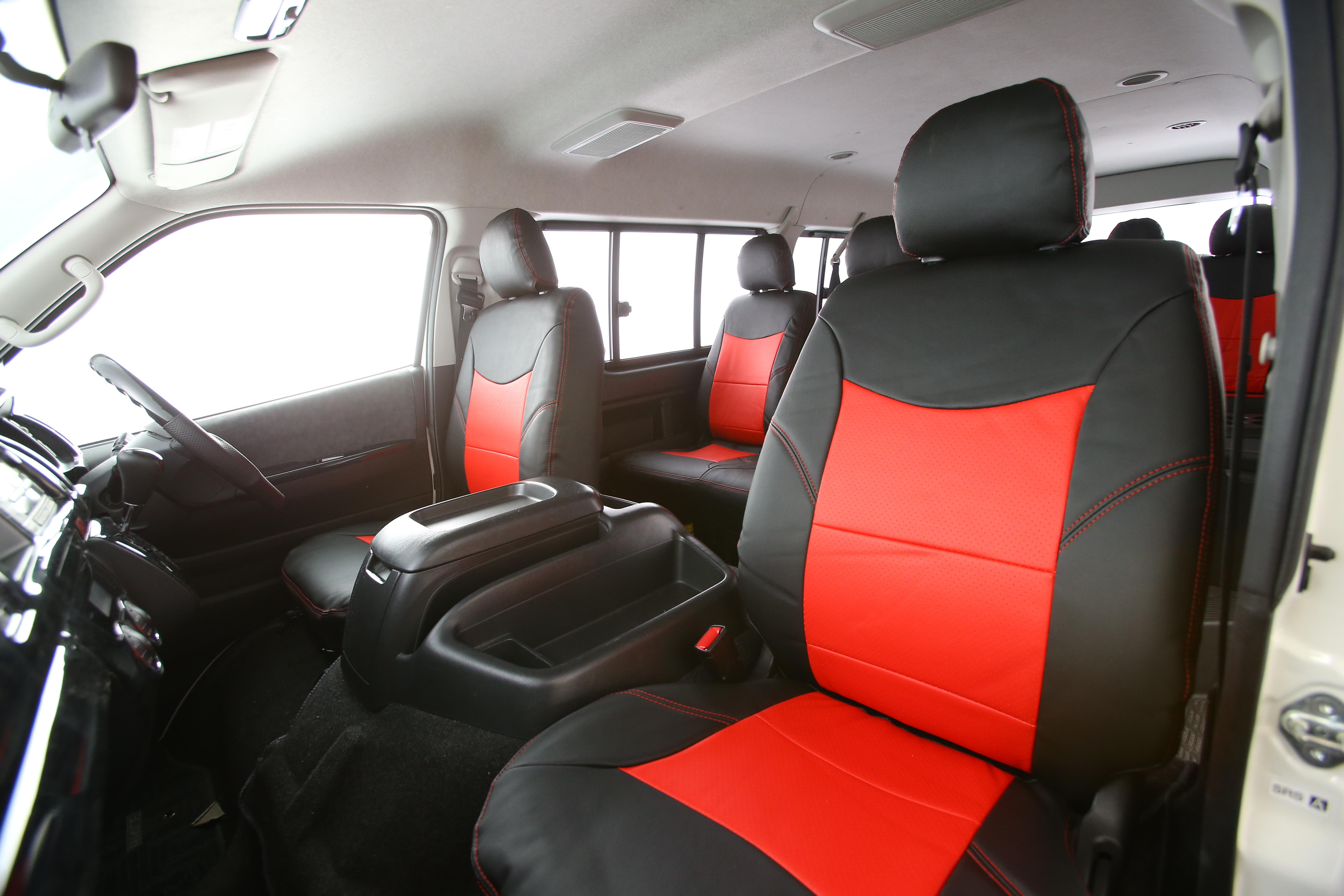 200系ハイエース ワゴンGL専用 シートカバー 10人乗り | 札幌の