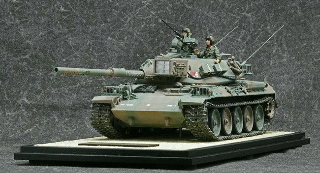1/35「陸上自衛隊 16式機動戦闘車」 その1 キットとパーツ紹介 – 艦船