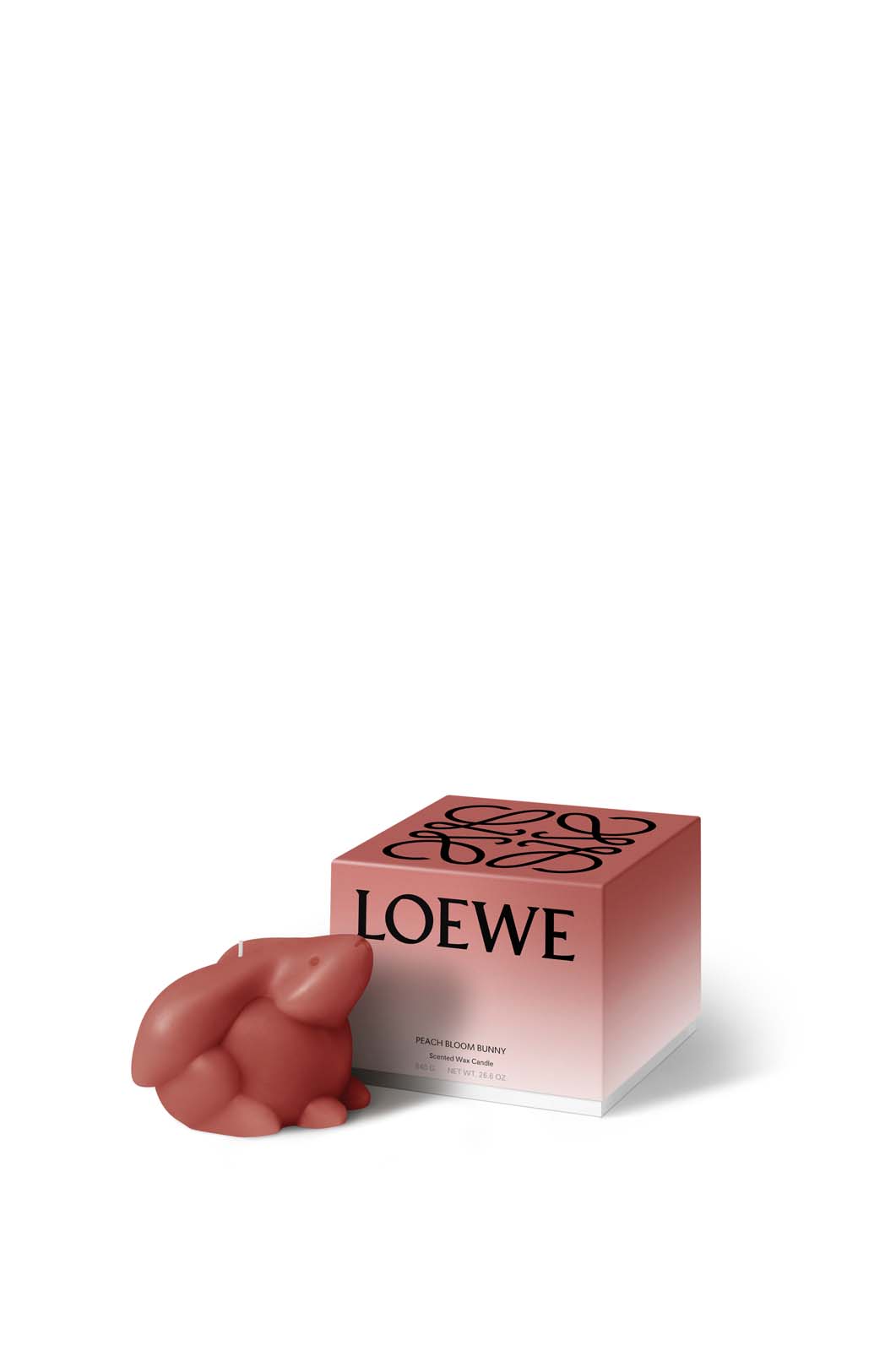 LOEWE、うさぎ年を記念して限定「バニー キャンドル」を発表