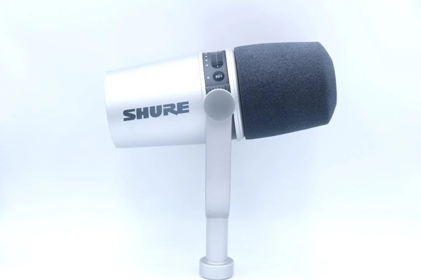 SHURE MV7をレビュー。XLR・USB両対応の高性能ダイナミックマイク