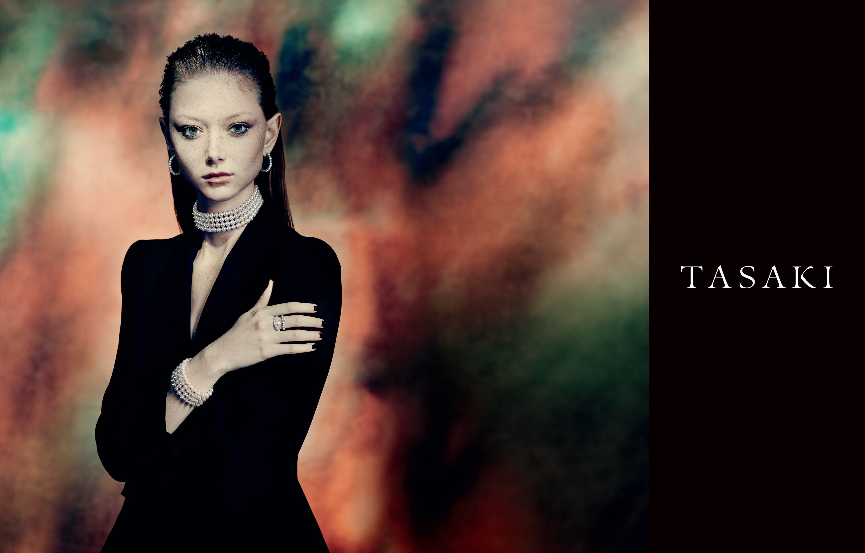 タサキ」が世界的写真家パオロ・ロベルシを起用した新広告ビジュアルを
