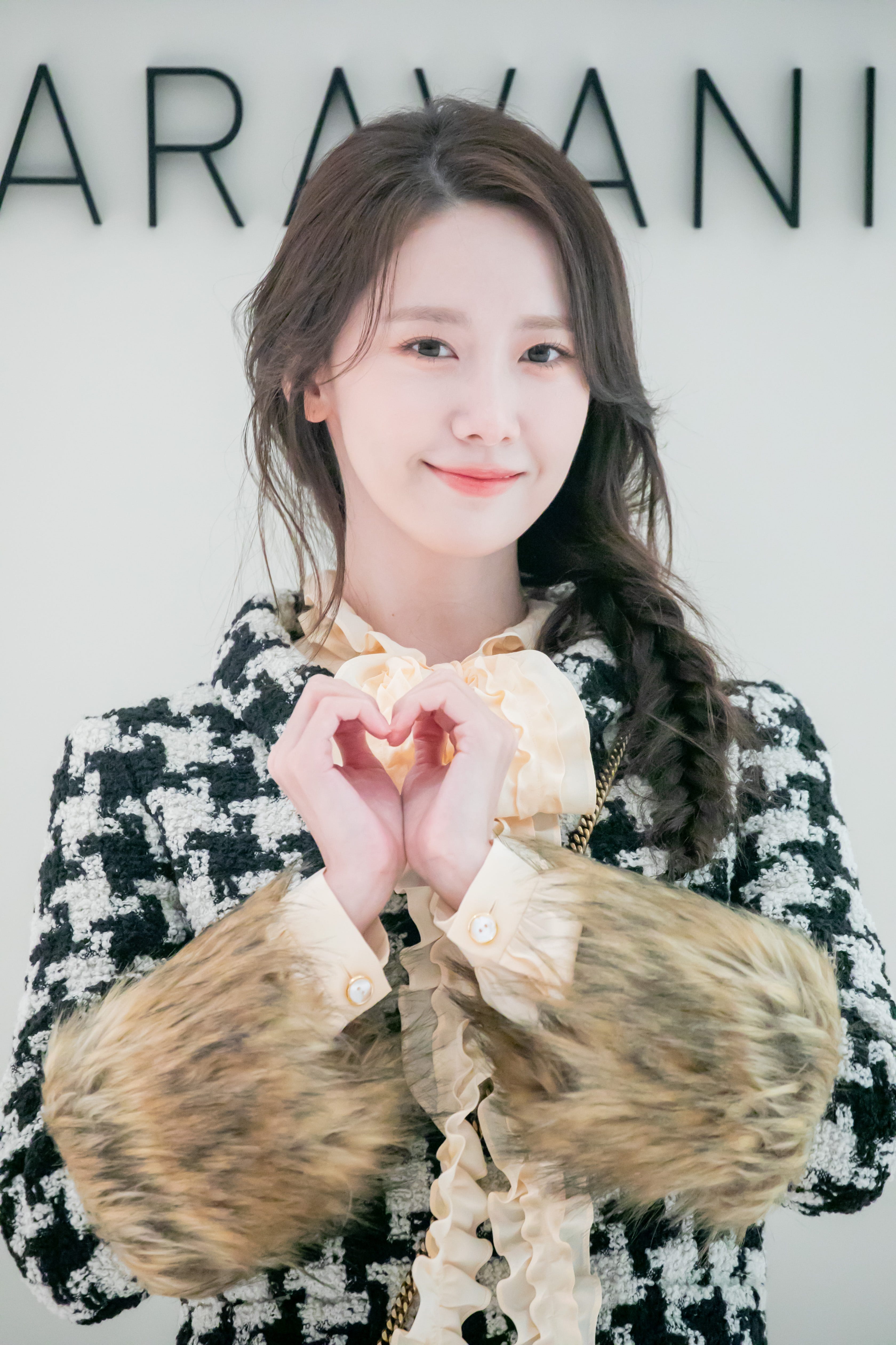 少女時代ユナ、35歳の現在も変わらぬ透明感の秘密は？ 愛飲サプリ、食