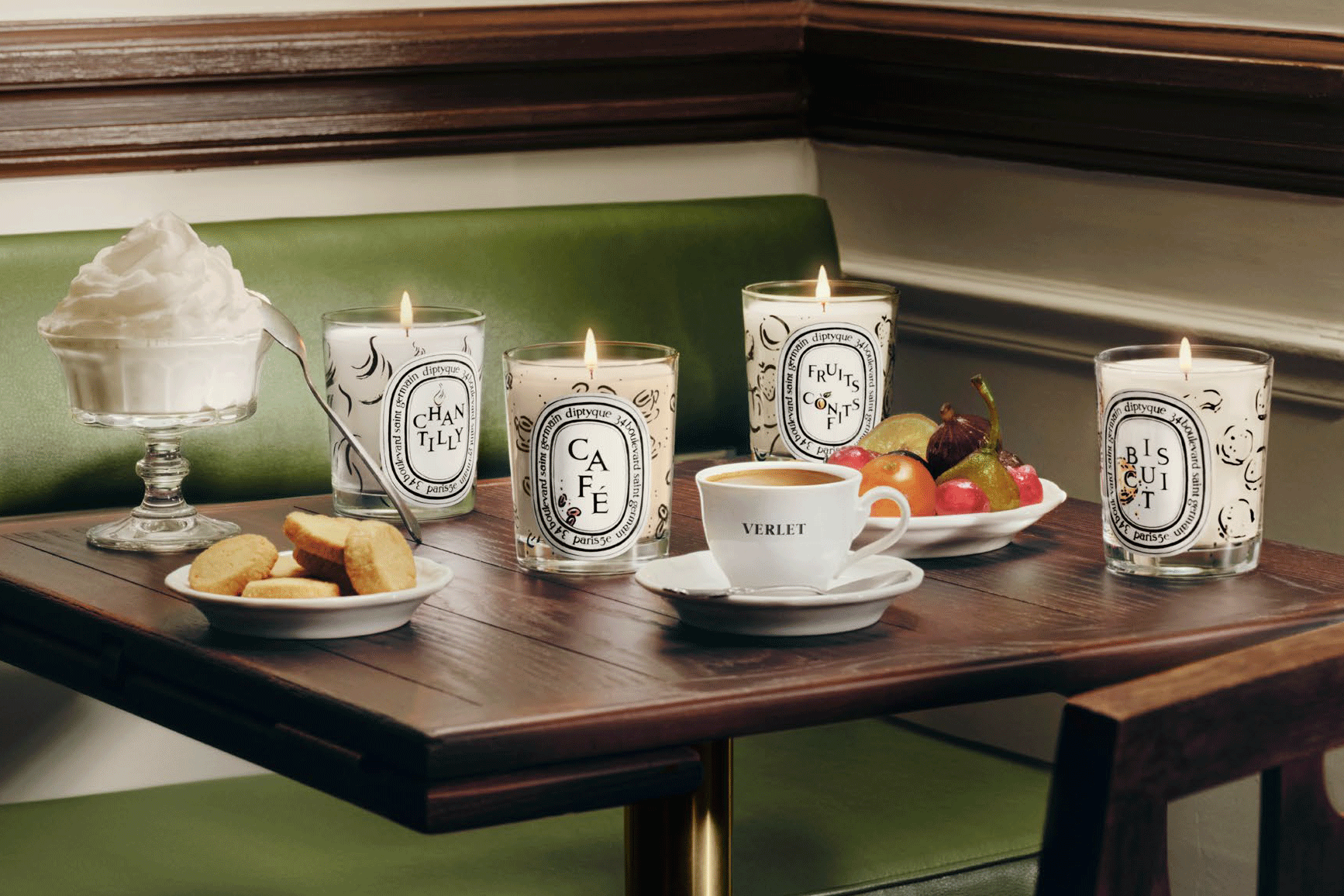 ディプティック」から、パリの「カフェ ヴェルレ」のメニューを