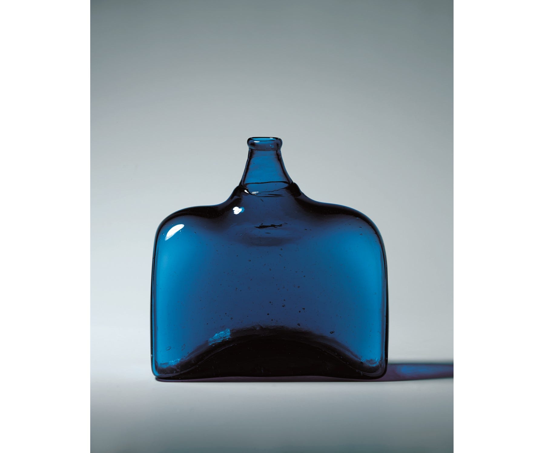 写真家・赤尾昌則が惚れ込んだ「倉敷ガラス」と小谷眞三