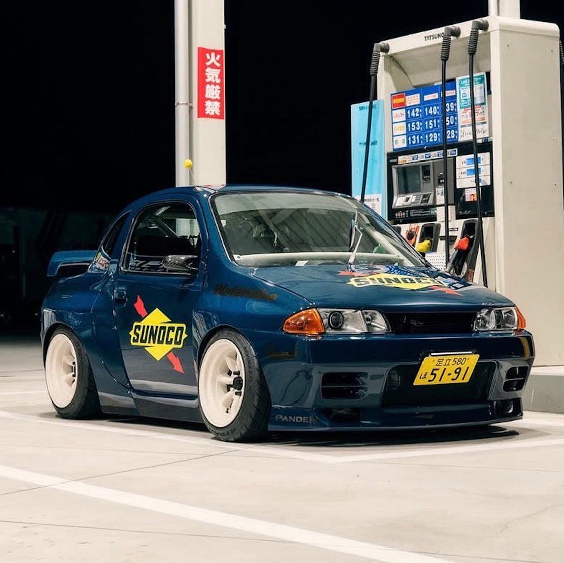 東京オートサロン、米国メディアも驚く。スズキの軽自動車を日産「R32