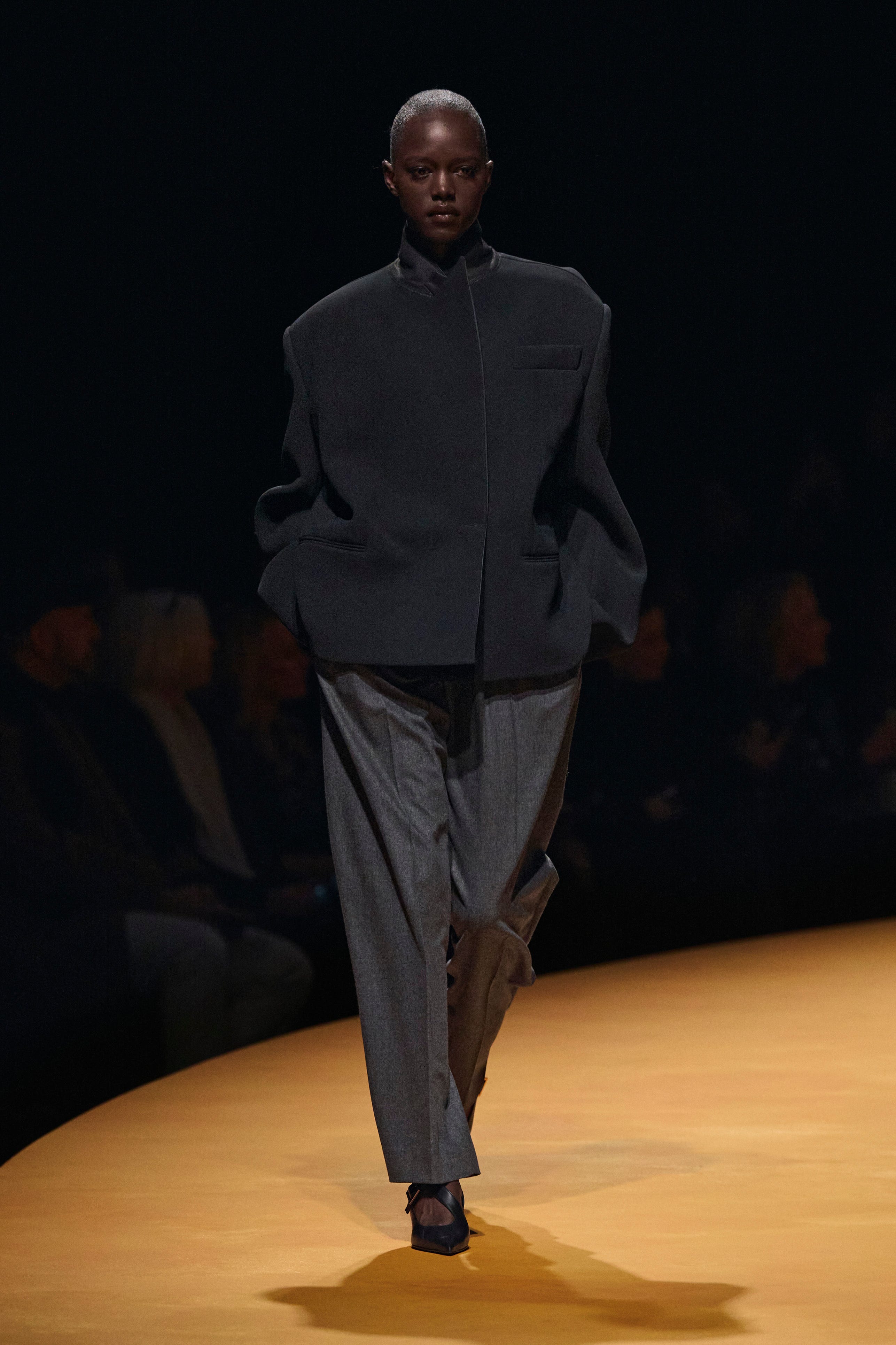 ケイト（KHAITE）2025-26秋冬コレクション | ファッション | ELLE