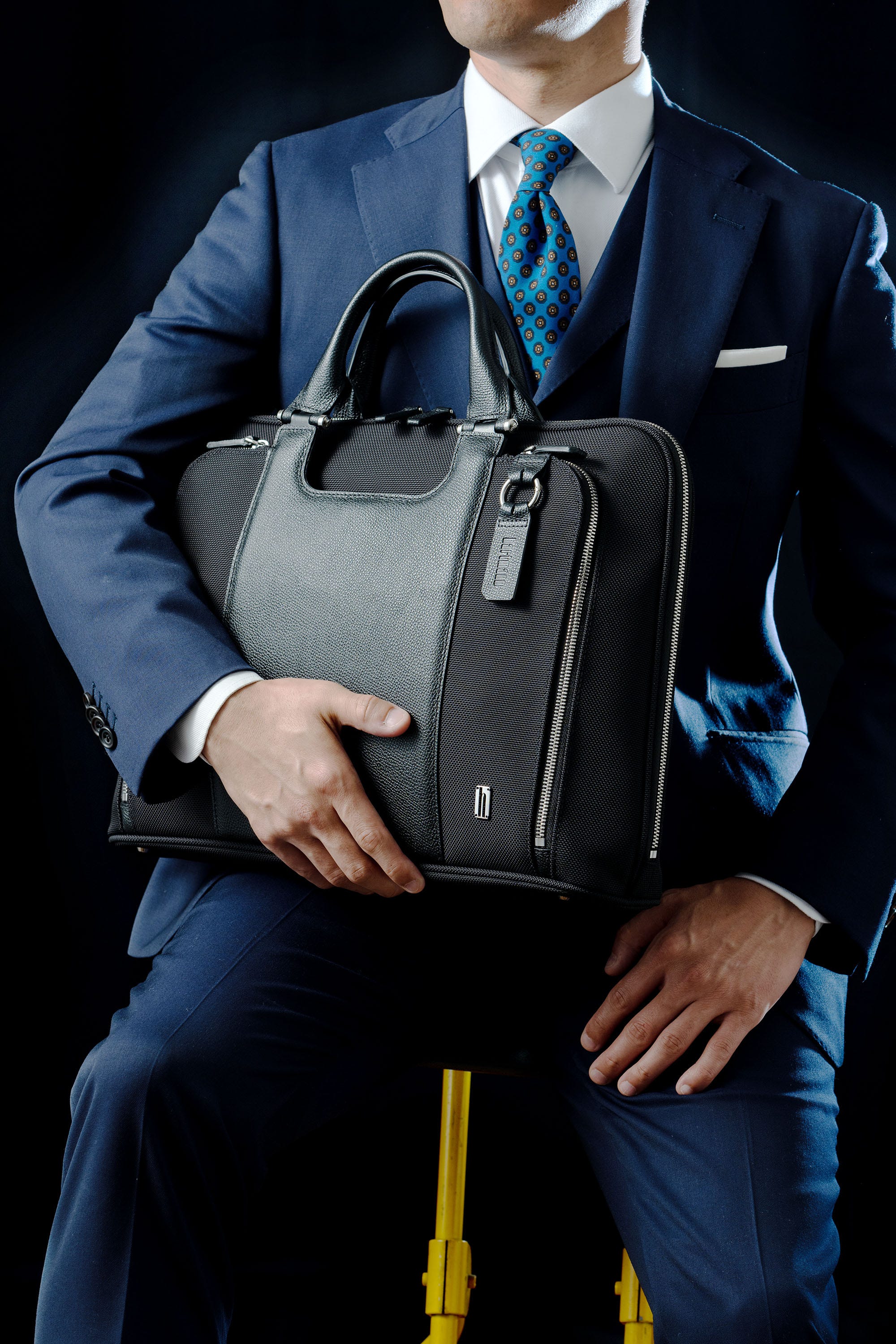 ハートマン「J-BIZ 3」骨太ジェントルマンが選ぶバッグ｜エスクァイア