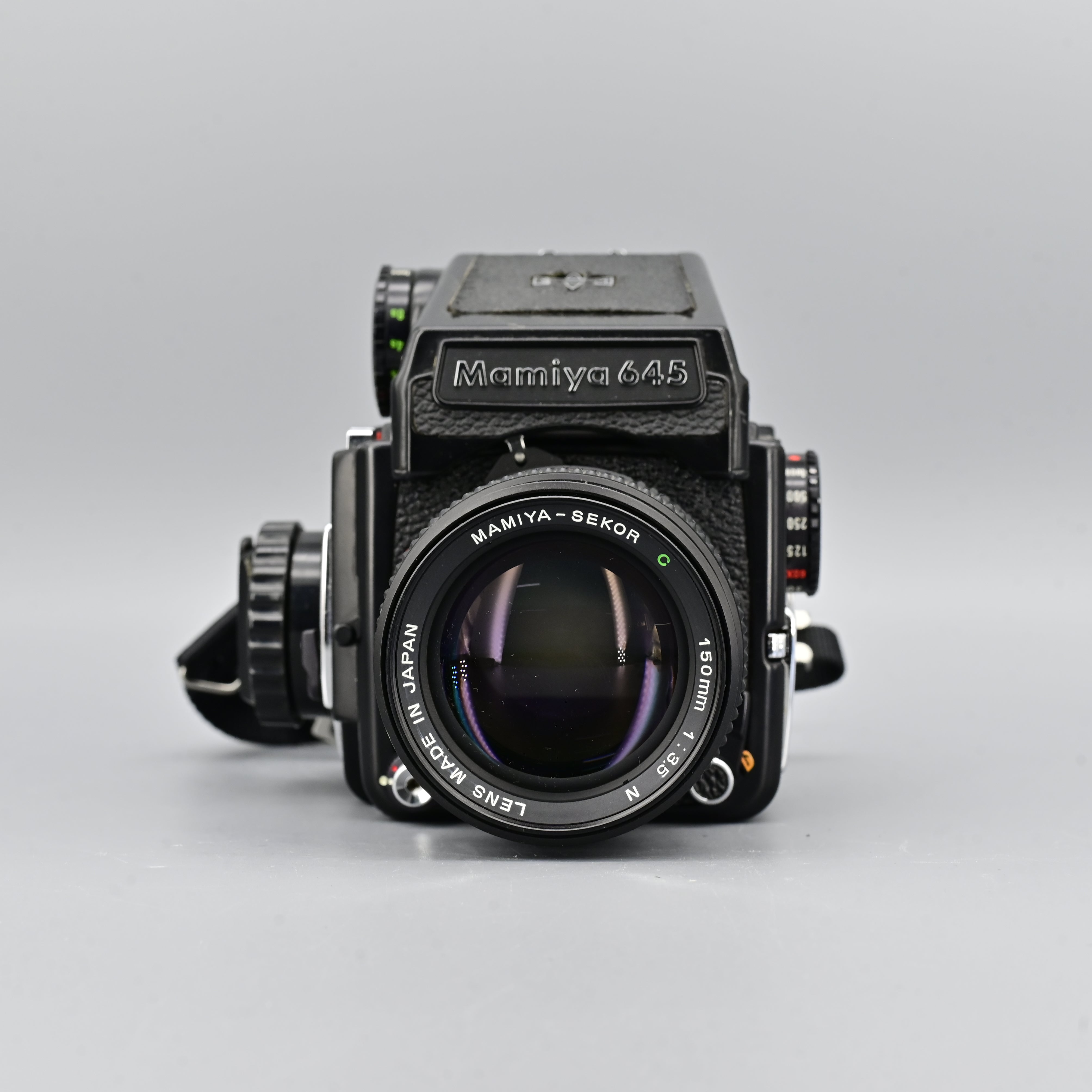 Mamiya M645 + Sekor C 150mm F3.5 Lens – SHOWA