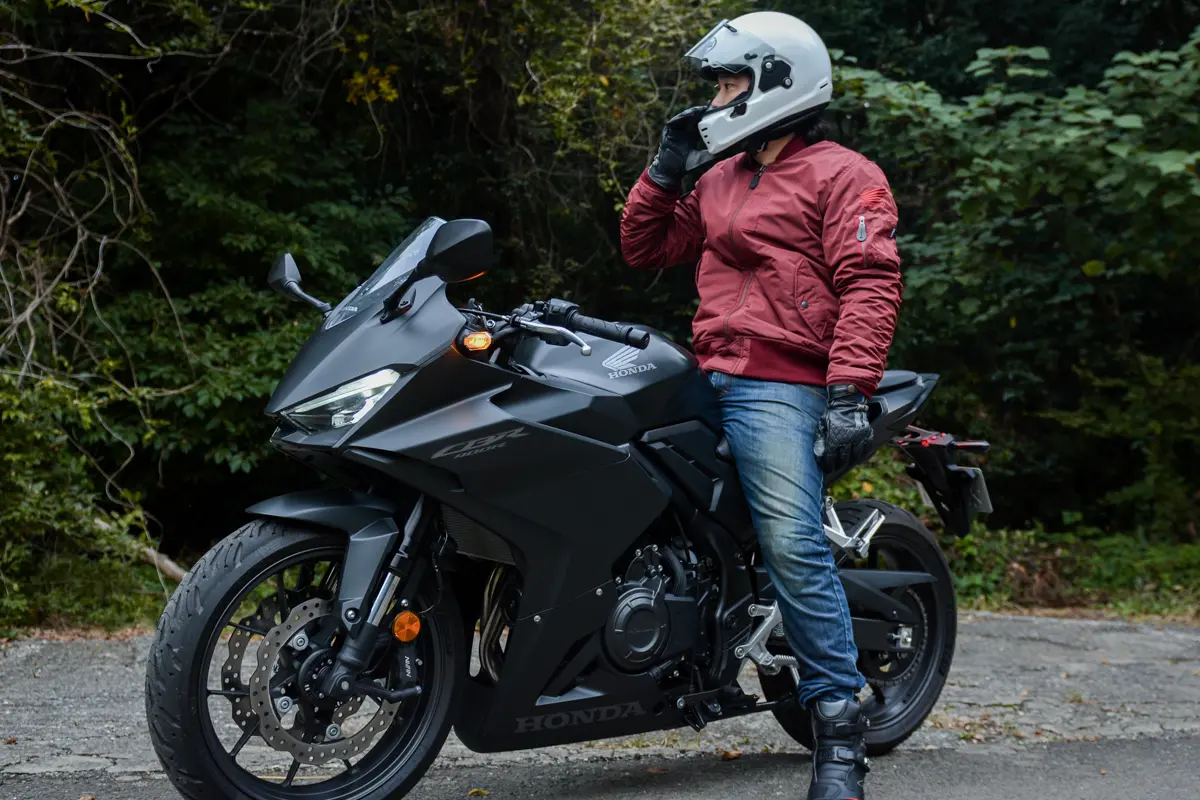 一見カジュアルだけどバイク用！お洒落とプロテクション、防寒性を両立