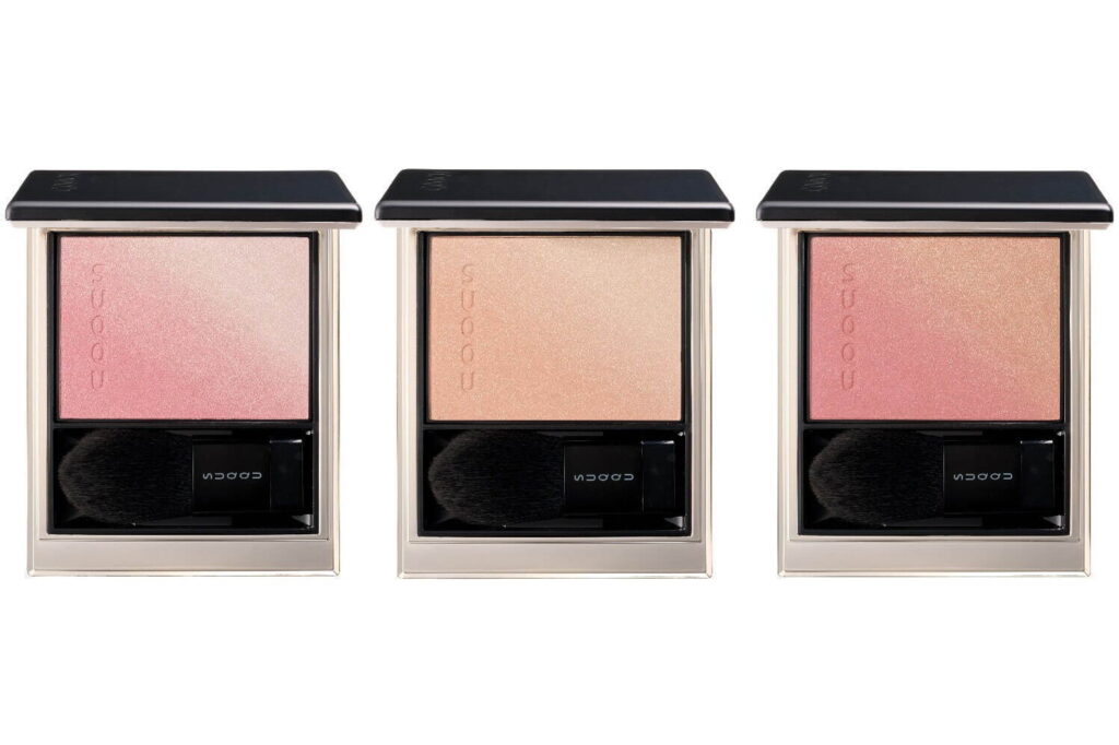 SUQQUハイライト＆チークの新作“無重力ブラッシュ”で纏う艶と色彩の