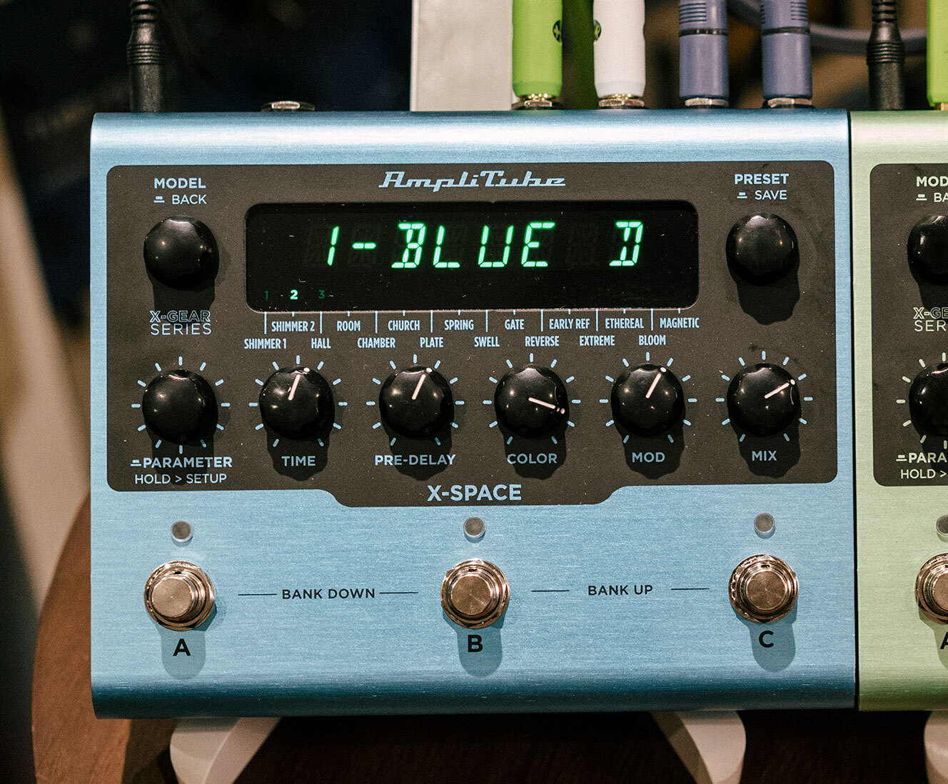 IK Multimedia : 島田昌典がハマる AmpliTube X-TIME / X-SPACE の魅力