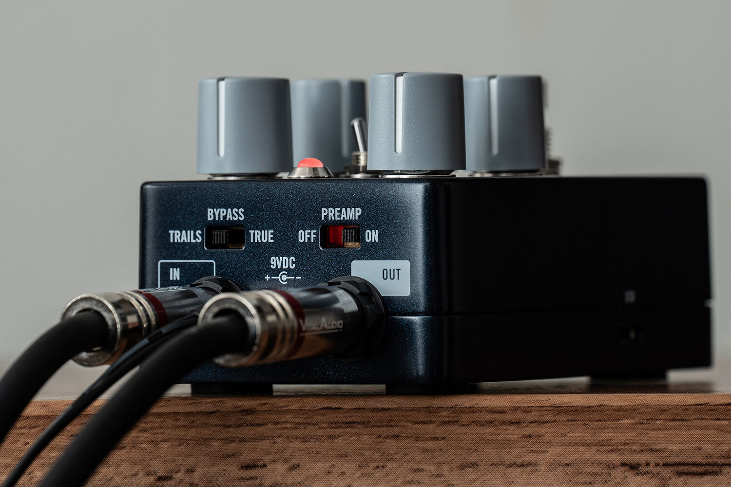 Universal Audio : 青木征洋が弾く UAFX Orion Tape Echo | Hookup, Inc.